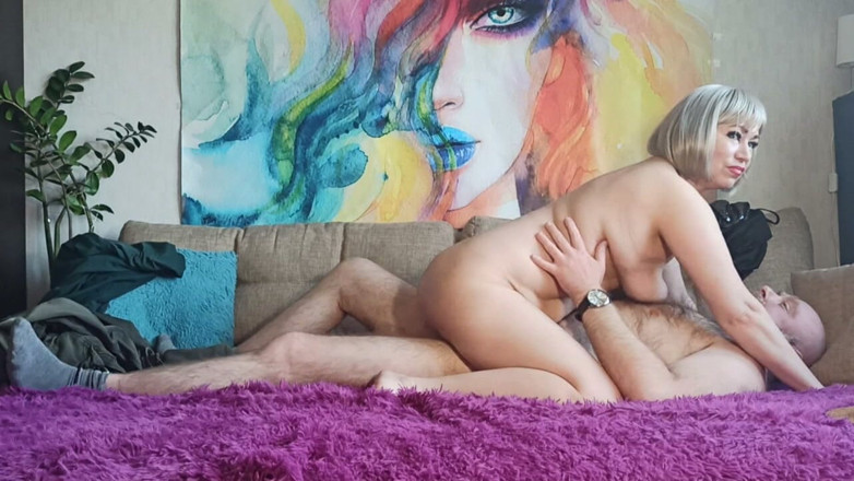 AimeeParadise: Zralá děvka, modelka z webové kamery, saje ptáka svého manžela...
