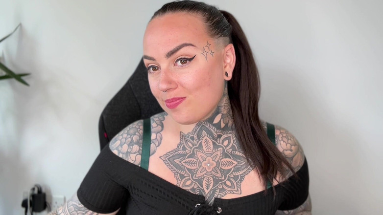 Miss Valentina: Rich Findom Brat Brag