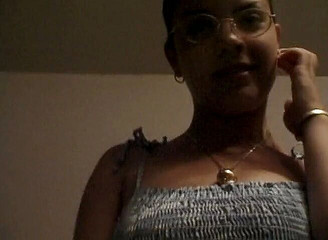 Hooters Entertainment: Lelaki gemuk dengan awek panasnya