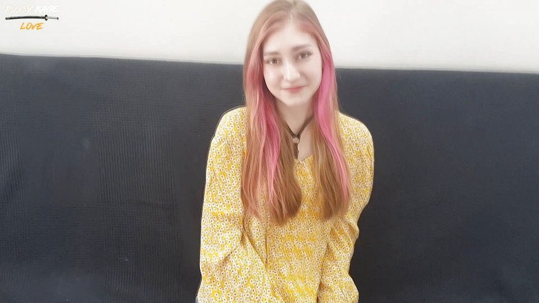 Your Naked Dream: Casting de chica de pelo rosa en jeans - follada dura...