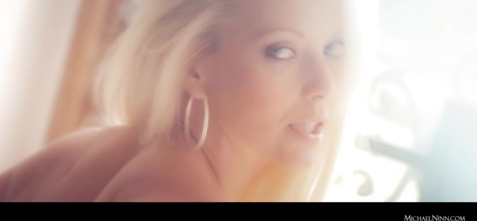 Radical Solo: Erotica with Blondie