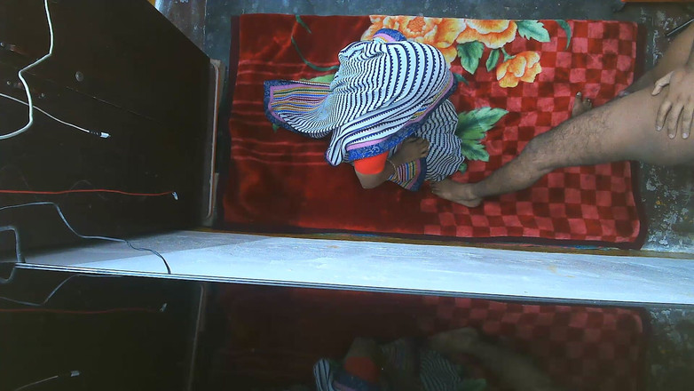 Busty Banuu: गंदी नौकरानी