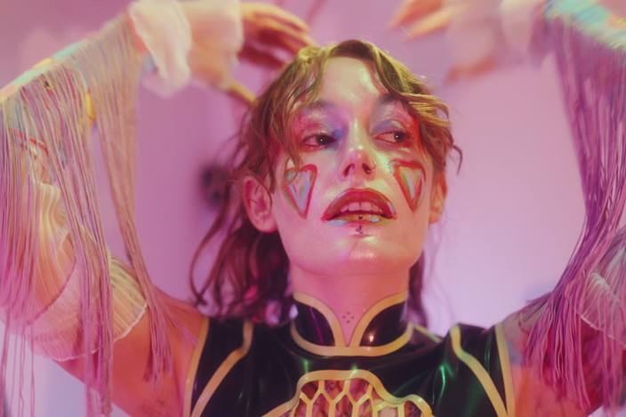 Goddess Transcendence: Joy The Clown 인터뷰 Latex 펨돔 간지럼 및 장난꾸러기 컨트롤