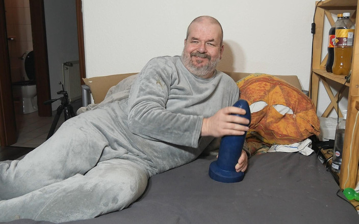 Qualzucht: Ранние Утренние Упражнения С Оргазмом