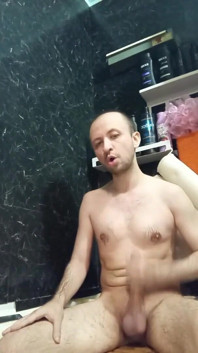 A Naked Man Jerks off His Big Dick in the Bathroom.