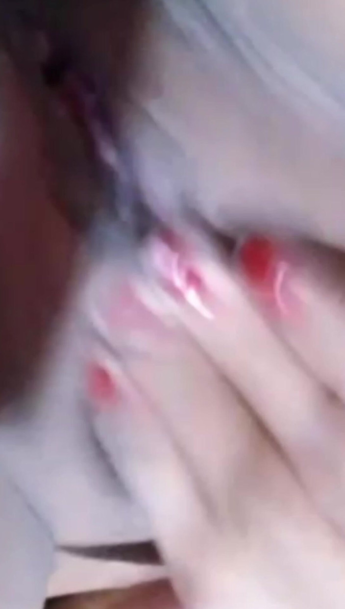 Carol Rayos De Guzman: Mainan untuk Studen Asia kecil yang bagus