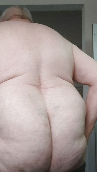 Karlchengeil: Ich fingere und klatsche für meine cellulite, knackarsch