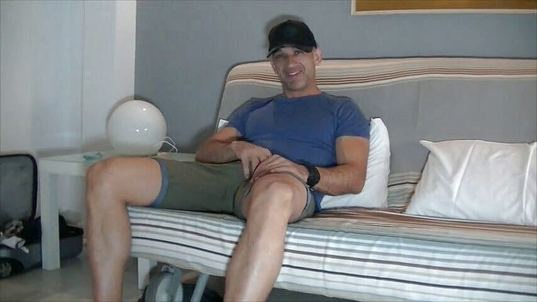 Gaybareback: Kontol besar pria lurus anonim