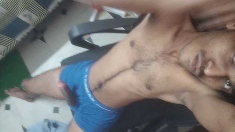 Suhas: Blå undiee kille