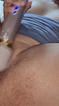 Hot Anal - Squirt War, Latina Riding with Her Big Ass