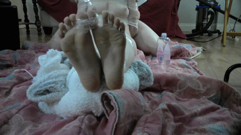 EmoDream1998: Teen Gets Tied up with Foot Close Ups