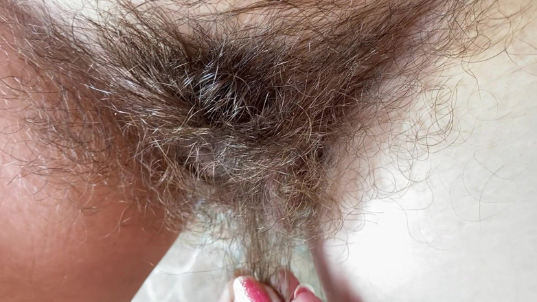 Cuteblonde666: Hairy bush fetish video closeup