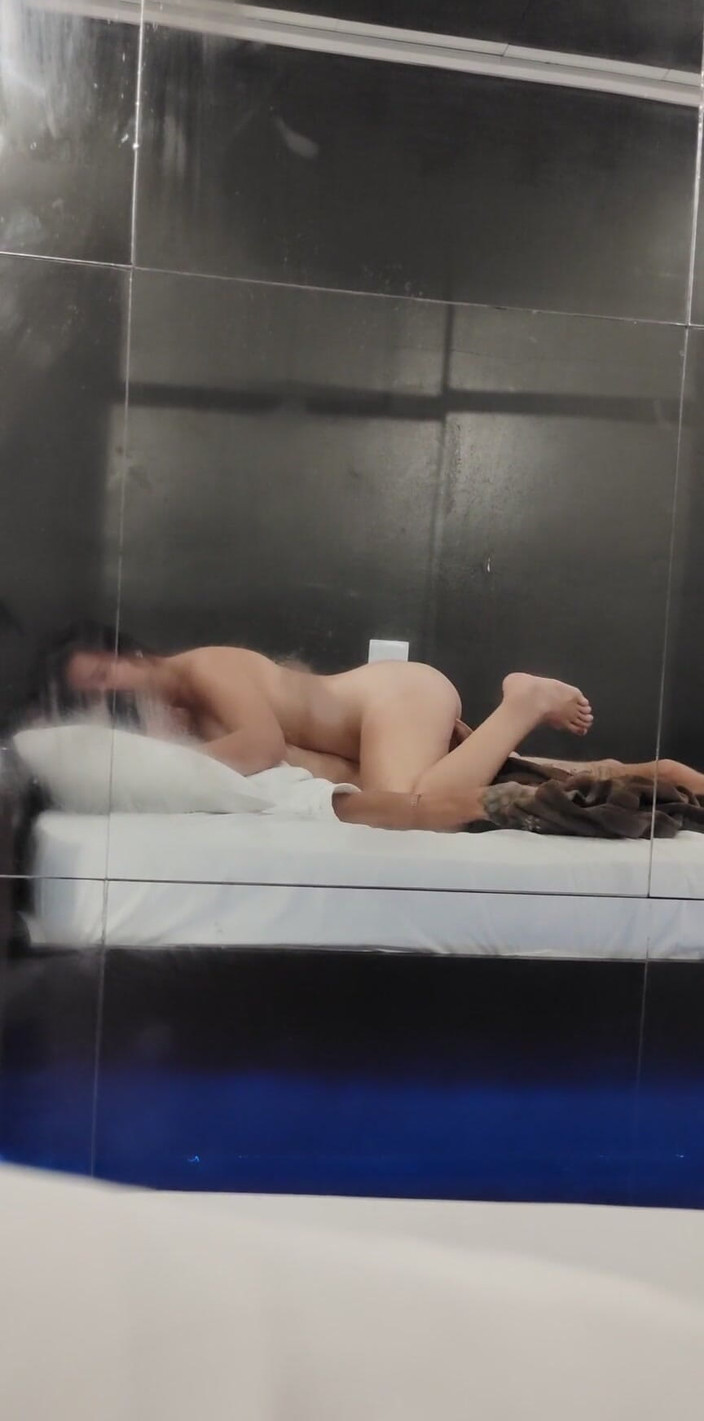 Debora Mendes: 이 때문에 침대 옆에 거울을 두는 것이 목표입니다.