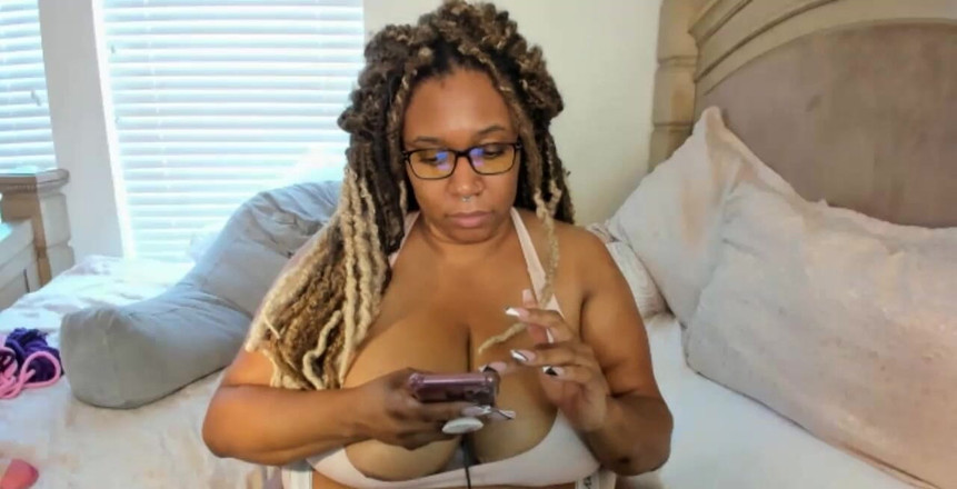 Josie4yourpleasure: Stream is gestart op 21-07-2022 19:29 hai