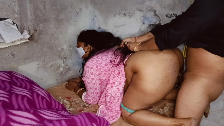 Yourgeeta8899: Chị dâu bị đụ bằng cách lắc mông trong khi vui...