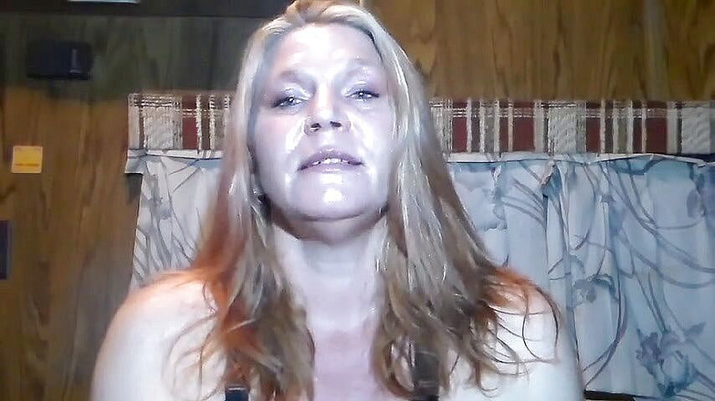 Juicy Julie Cummins: Asap terakhir Max