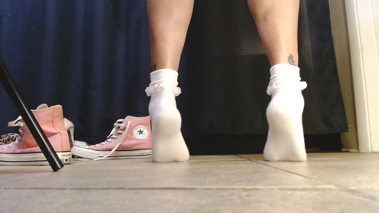 Abby Anna: Le sneaker converse rosa con i calzini a formoso prendono...