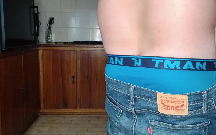 Bigjoefuckalott: Having Some Fun in the Kitche