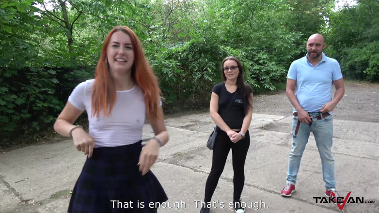 Melone Challenge: Redhead gets screwed on the backseat in the pick up...