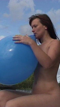 Blow2popp Naked on the Lake