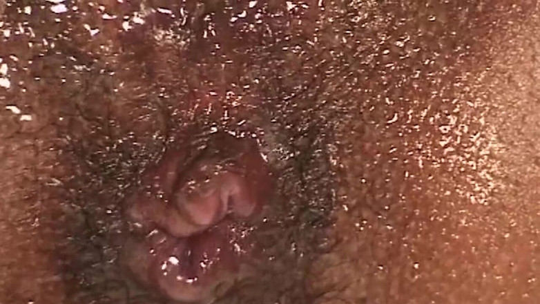 Bangora MILFs: Řiť růžového pouzda těhotné MILFky se roztáhla a mokrá kape