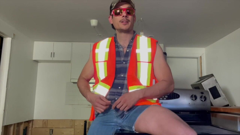 Rocky Vallarta: ब्लू कॉलर गड़बड़ द्वारा मकान मालिक