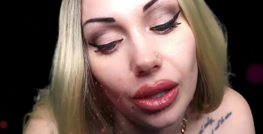 Goddess Misha Goldy: Deze video is ontworpen om de toehoorster een handsfree orgasme...