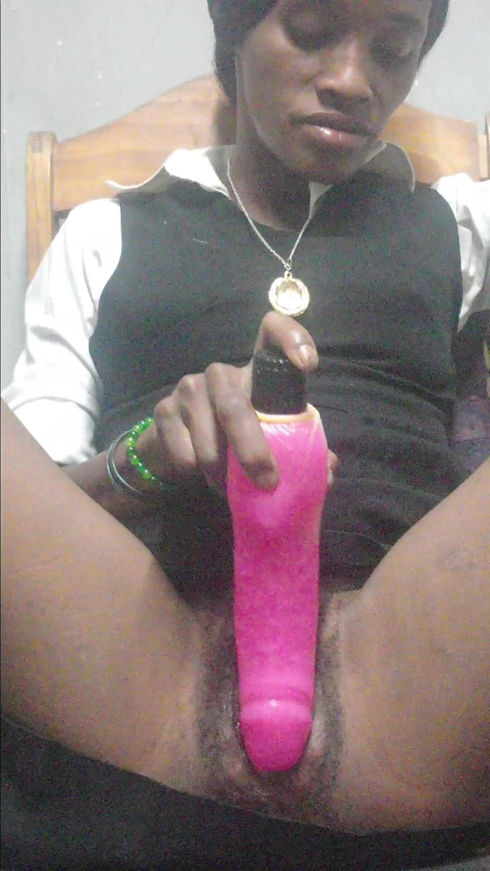 hothouse18xxx: Colegiala Cachonda De 18 años Juega Con Vibrador Rosa