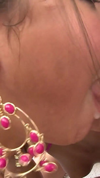 Madelyn, Teanna et Abella s’enfilent une énorme bite
