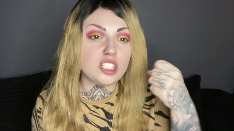Miss Valentina: Cewek sange ini memeknya sampai dia kelelahan!