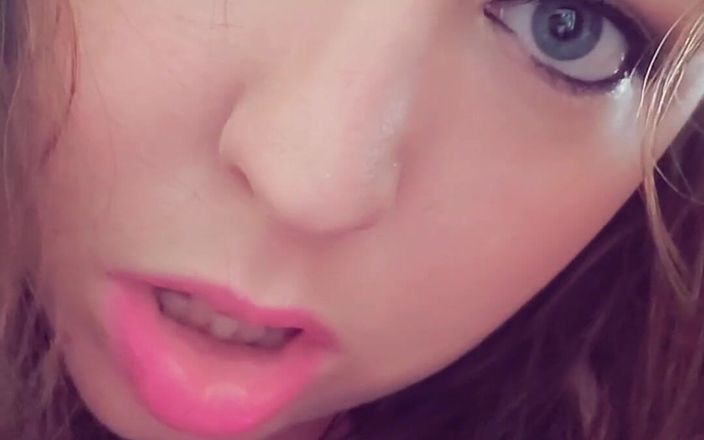 KinkyKatie: 네가 내 뒤에 있다고 상상해 보라, 내가 이 얼굴을 만든다. 얼마나 빨리 싸게 될까요?