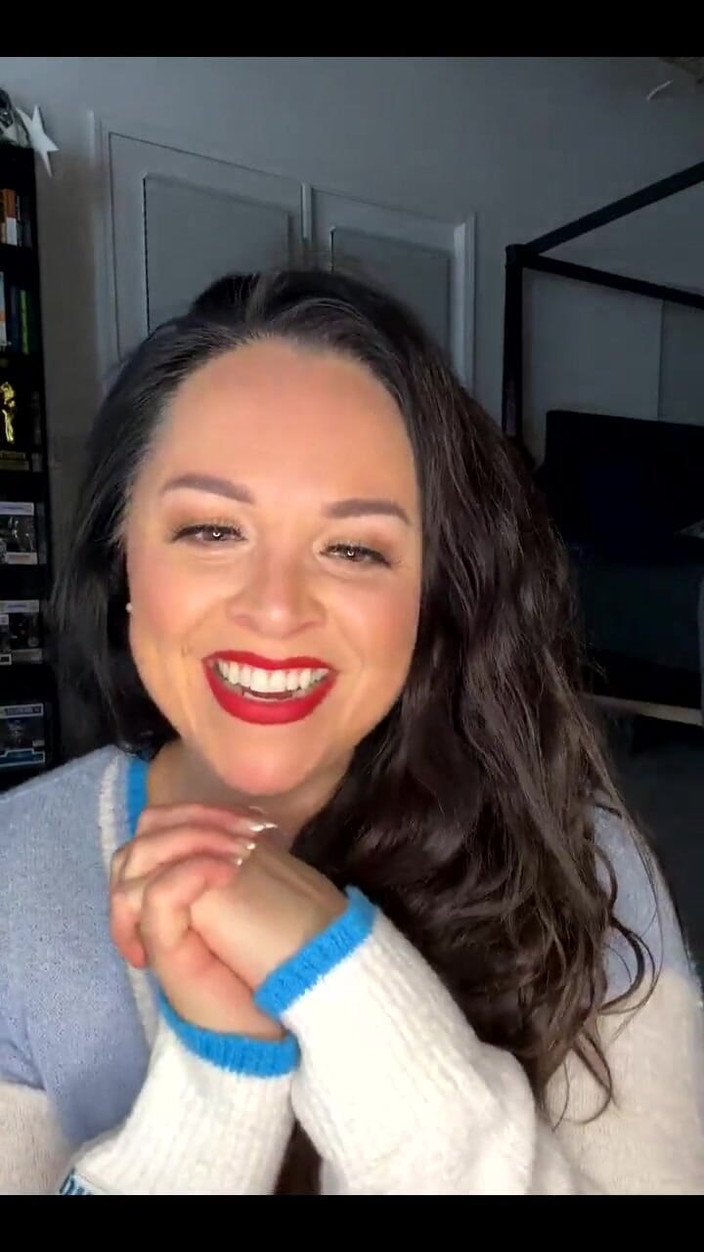 Amanda Thickk: Merhaba Dünya