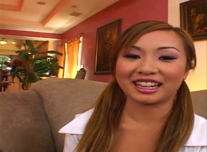 Chica Suicida DVD: La super zorra japonesa Tia Tanaka no tiene autoestima