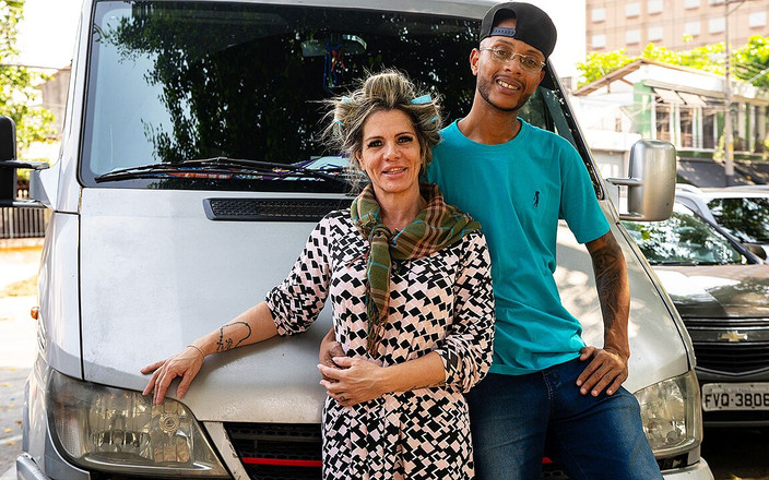 MaturePickup: La nonna con un grande clitoride viene distrutta nel mio...