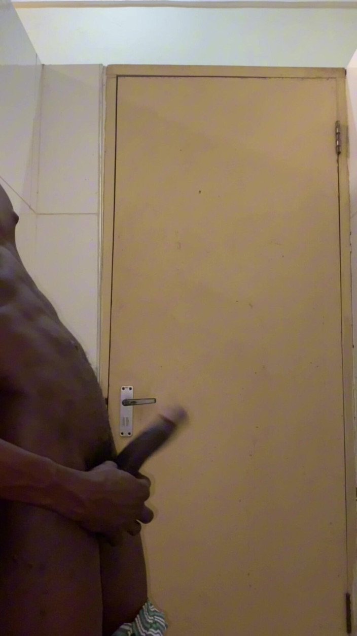 Slimniqqa: BBC rychlovka v kancelářské koupelně