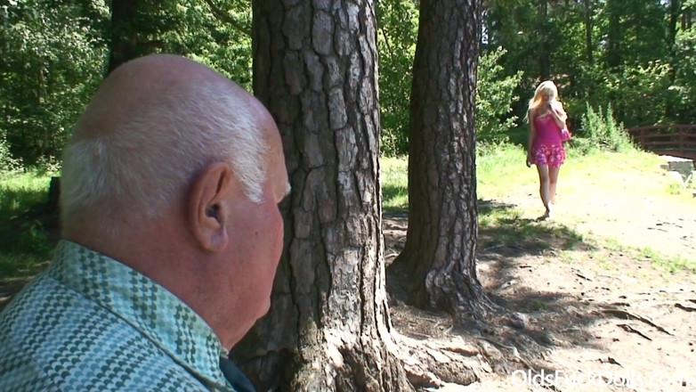Olds Fuck Dolls: Olds Fuck Dolls - grandpa Mireck gets nice outdoor blowjob from 18yo...