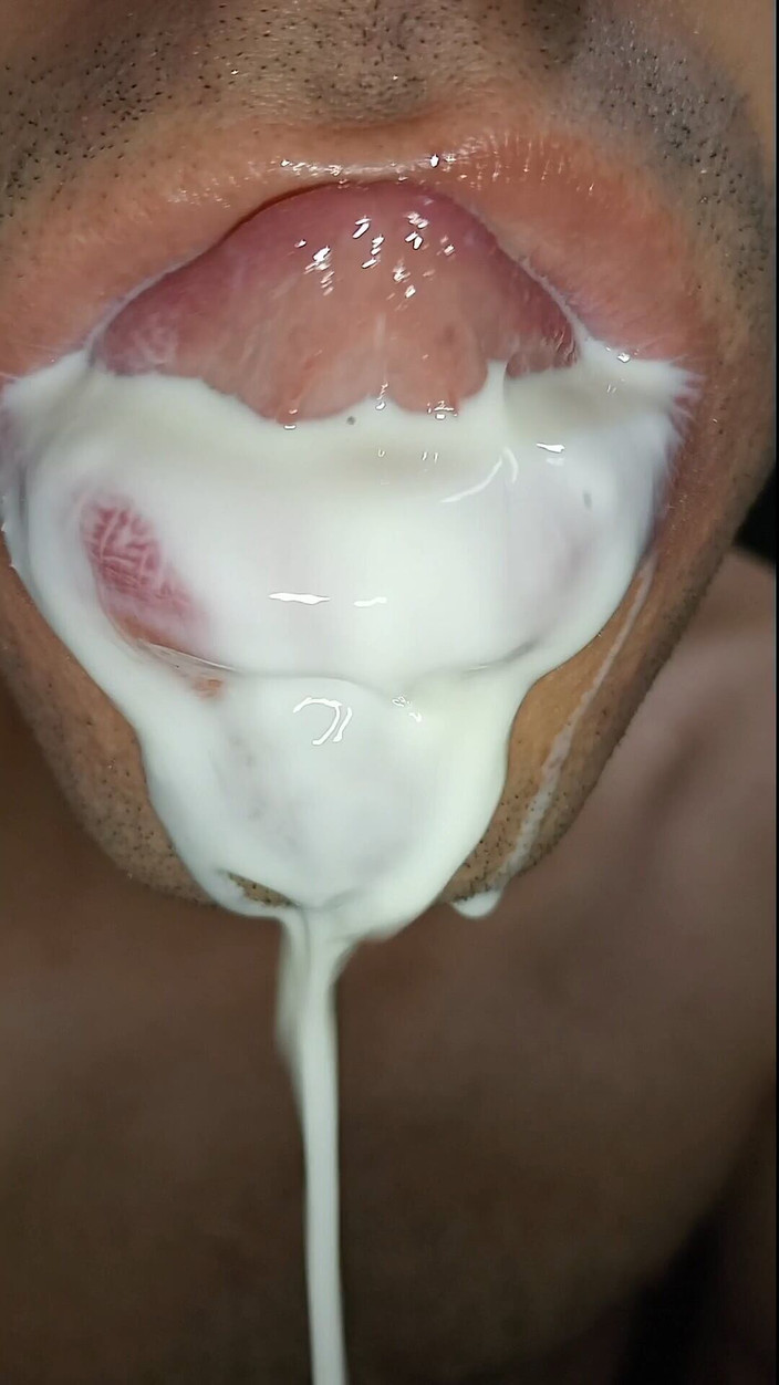 Rey rey: Глибокий заглот, молоко в рот, недбалий, жорсткий, я хочу твою сперму в рот, шість пачок нижньої білизни крупним планом