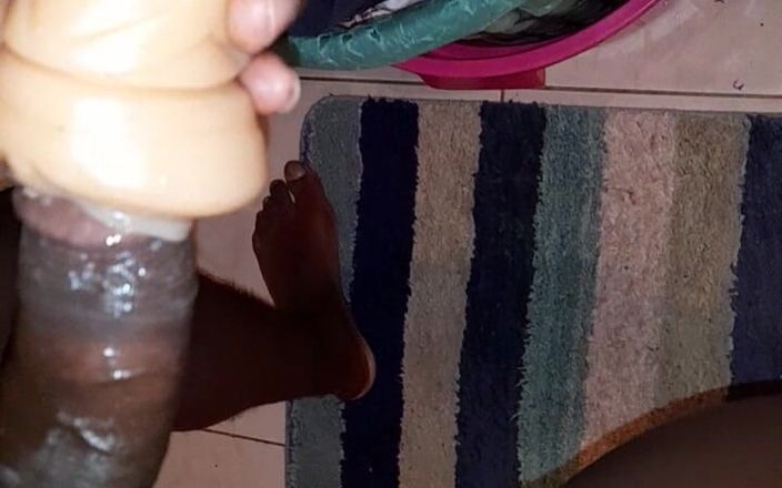 Black guy: S6 E1 mastürbasyon yapıyor