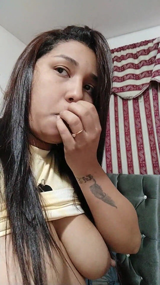 Pikaa6: 18 year old brunette big saggy tits from New York...