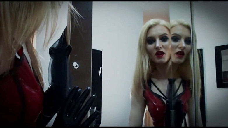 Goddess Celine: Sotto l'incantesimo di intimidazione