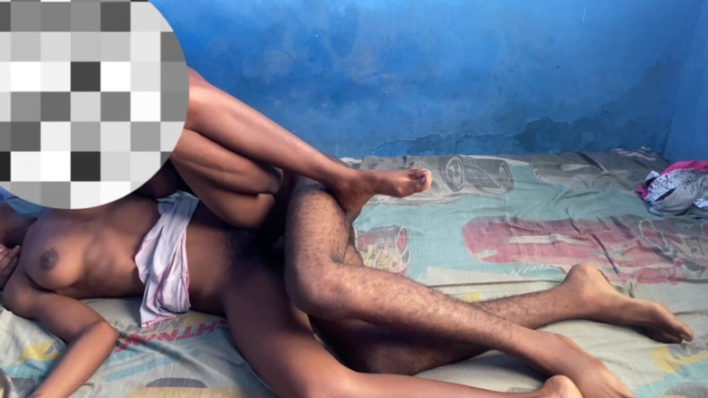 Savage Innocent69: Seks romantik dengan kawan baik saya semasa suaminya tiada