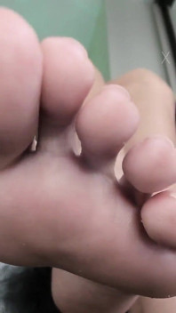 Stinky Zoom Toes