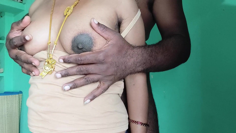 Vijay002: Iubită tamil sexy face sex în casa mea