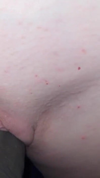 Pequena buceta esfregando pau grande Vídeo caseiro