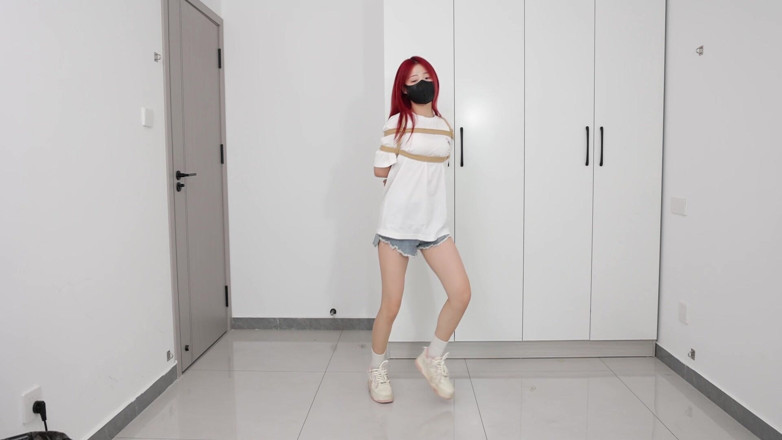 Asian bondage: Ropes Restrain the Dancing Girl
