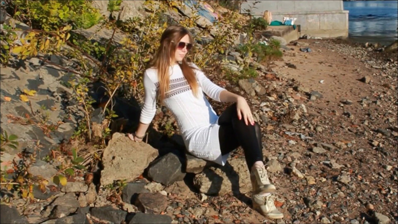 Selfgags classic: Gagged glamour model