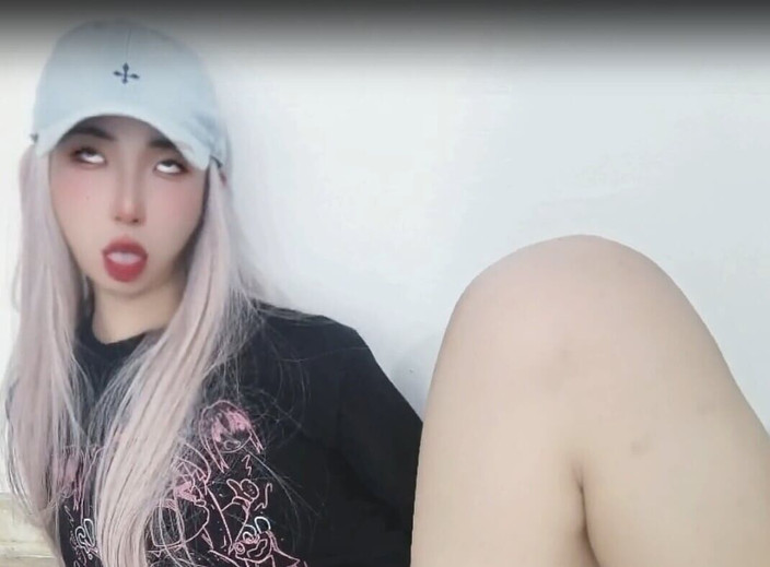CD_XiXiouo: Chinese Horny Sissy Tight Ass Gets Wrecked in Deep Pounding