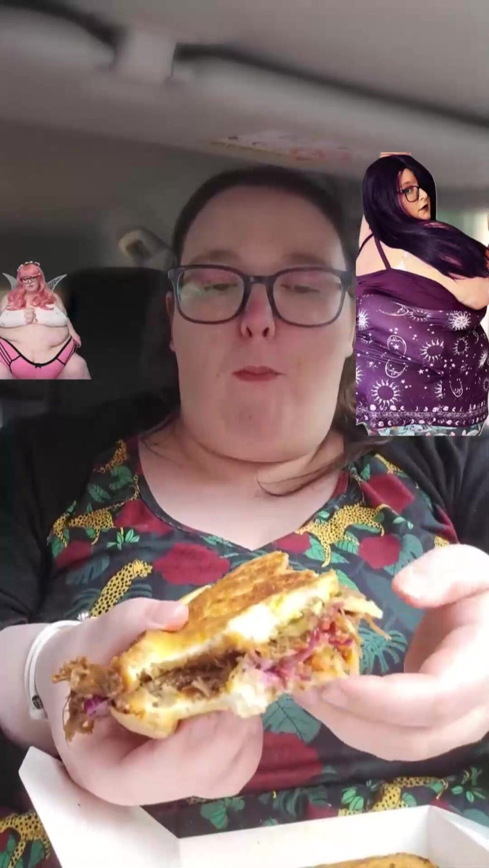 SSBBWLadyBrads: Ulasan Awek montel super saiz epik Toastie