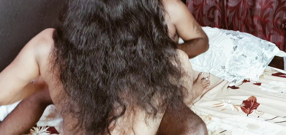 Anu4sum: Eu fodi Maya Bhabhi durante o dia