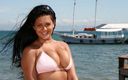 GS studio: Trojka šukání zadku brunetky s velkými prsy v Brazílii